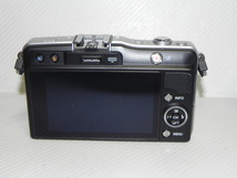 オリンパス（OLYMPUS） E-PM2 ボディ ブラック(1605万画素)中古品_画像3