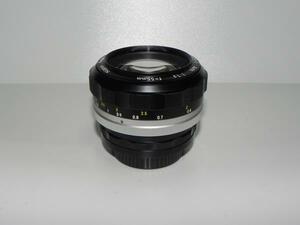 **Nippon kogaku 　NIKKOR-S Aut0 55mm/f 1.2 レンズ*