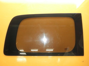 NV200 右 クォーター ガラス 平成24年 DBF-VM20 フィルム張り リア サイド バネットバン