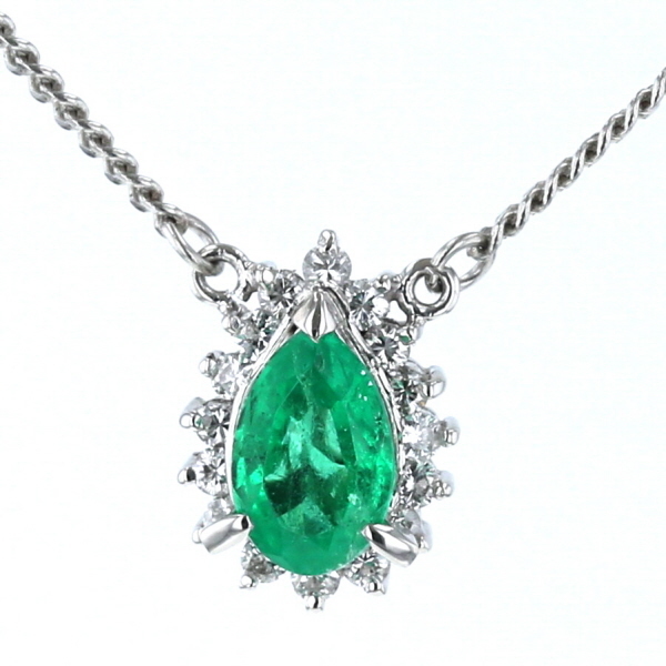 全品送料0円 刻印 Pt850 Pt900 プラチナネックレス エメラルド 0.9ct
