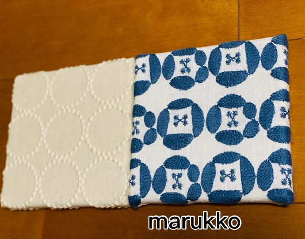 刺繍パネル　ふわふわお花　ファブリックパネル　15×15