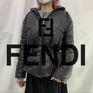 【FENDI】フェンディ ショート丈ダウンジャケット