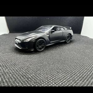 ★ 日産　R35 GT-R ミニカー　マットブラック　ドア開閉　海外製　1/36