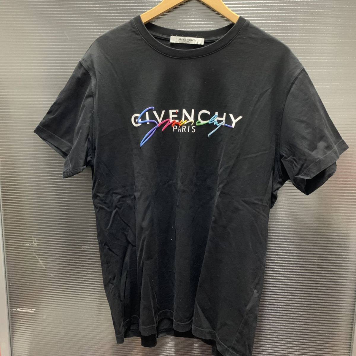 ヤフオク! -「givenchy tシャツ s」の落札相場・落札価格