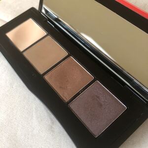 SHISEIDO エッセンシャリスト アイパレット 05