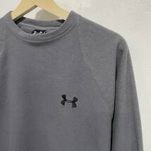 ☆送料無料☆UNDER ARMOUR☆フリーススウェット☆ワンポイントロゴ☆グレーブラック☆MD☆H21ｂ_画像2