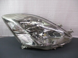 アイシス プラタナ ANM10W 右ヘッドライト HID 刻印:C/STANLEY44-61 中古品[H049-HB2626]