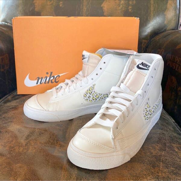 【新品】レディース NIKE BLAZER MID77 LEO/スニーカー 25cm