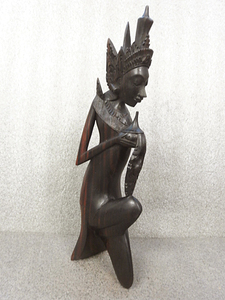 1100431s【唐木材質 女神像 置物】女性/木彫り/インドネシア?/H31cm/中古品
