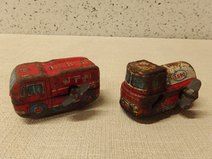 0220398a[ tin plate minicar /zen my type 2 piece collection ] post office /ESSO tank lorry / secondhand goods /* passing of years feeling a little over / deterioration large 