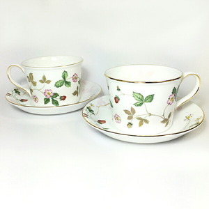 【美品】【中古】WEDGWOOD ウェッジウッド ワイルドストロベリー パステル ペアカップ＆ソーサー お茶用品 ティーカップ