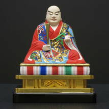 木製仏像　日蓮聖人　未使用　長期在庫特別価格　高さ18.3cm　彩色仕上げ　日蓮宗_画像1