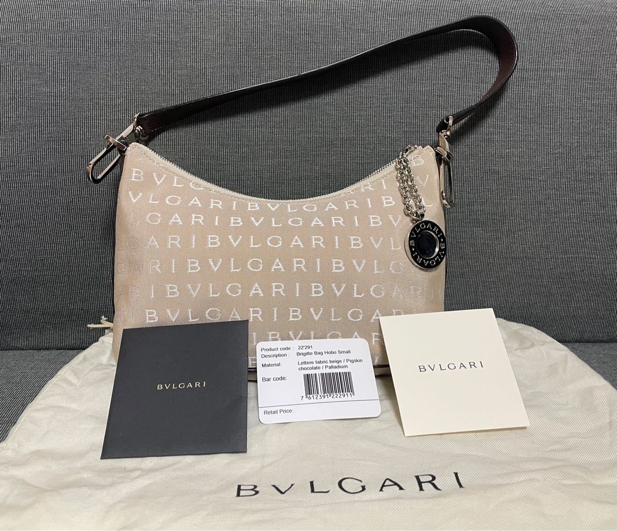 早い者勝ち スマホショルダーにピッタリ BVLGARI ロゴマニア