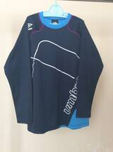 ★ 美品　umbro 長袖Tシャツ　150cm ★_画像1