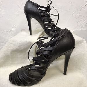 ヤフオク Zara レースアップ 38 の落札相場 落札価格 ヤフオク Zara レースアップ 38 の落札相場 落札価格
