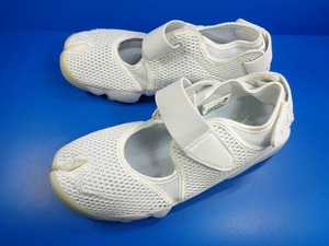 10641■美品 16年製 NIKE AIR RIFT ナイキ エア リフト 白 メッシュ サンダル 28 cm 848386-100 クロッグ