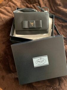 PRADA プラダ　サフィアーノラックス　財布　ポシェット