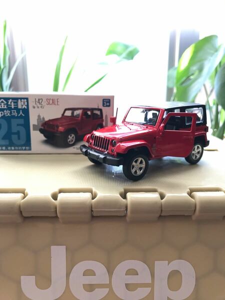 【Jeep(ジープ)ラングラー】ミニカー1:42スケール