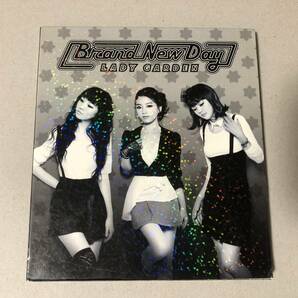 Brand New Day - 1st Mini Album CD 韓国 女性 アイドル ポップス シンガー K-POPの画像1