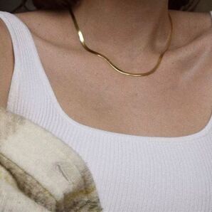 スネークチェーンネックレス