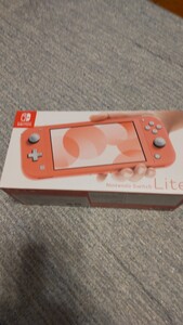 任天堂スイッチライト コーラルピンク
