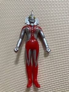 古いソフビ人形　　ウルトラの母（身長16cm）　BANDAI（バンダイ）1989年モノ　　円谷プロ　　当時物