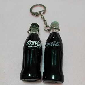 ★コーラ ★キーホルダー ミニチュアボトル コカ・コーラ Coca-Cola 　ミニボトル 当時物 2本ビンテージ ノベルティー