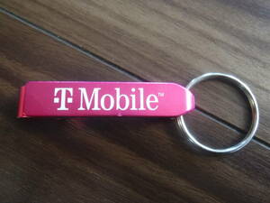 ◆新品U.S.限定ティーモバイル【T-Mobile】輸入ボトルオープナー Keychain限定出品◆
