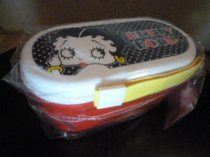 Betty Boop 2段お弁当箱　赤　箸＆ベルト付き　蓋を外して電子レンジOK!　新品・未使用・展示品