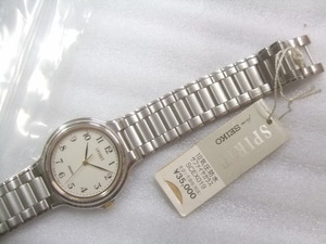 新品高級セイコースピリットクオーツ腕時計定価35000円動品　R743