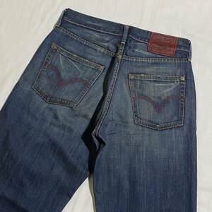 即決☆LEVI'S☆リーバイス☆レッドパッケージ☆赤パッチ☆ルーズストレート☆ワイド☆濃紺デニムパンツ☆鬼ヒゲ☆709☆30☆ウエスト82cm