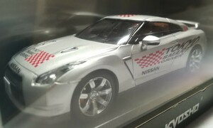 京商　日産　GT-R　R35 東京スマートドライバー　43/1 NISSAN 自動車　スポーツカー　ミニカー　ジオラマ　シルバー　