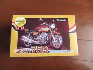 未使用品！KAWASAKI750-SSオートバイ！