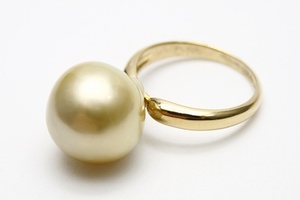  south . White Butterfly pearl pearl ring [ ring ] 13mm natural Gold green color silver made ring frame 