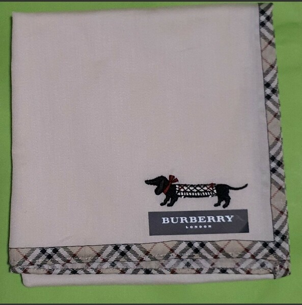 バーバリー BURBERRY ダックスフンド 刺繍 ノヴァチェック 新品 未使用 シール付き 犬 dog