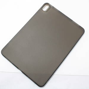 a06747ESR iPad Air 4 ケース iPad 10.9インチ TPU背面カバー 軽量 スリムフィット 半透明_ブラック【アウトレット】