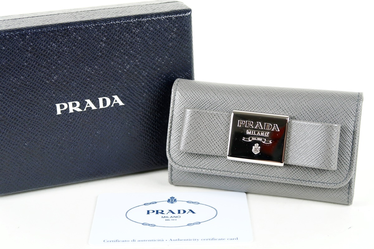 ヤフオク! -プラダキーケース リボンの中古品・新品・未使用品一覧