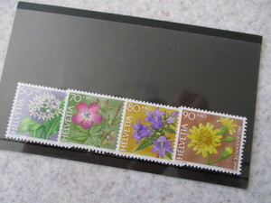 世界の切手　コレクション　スイス　１９９１年　スイスの花　4種　　未使用