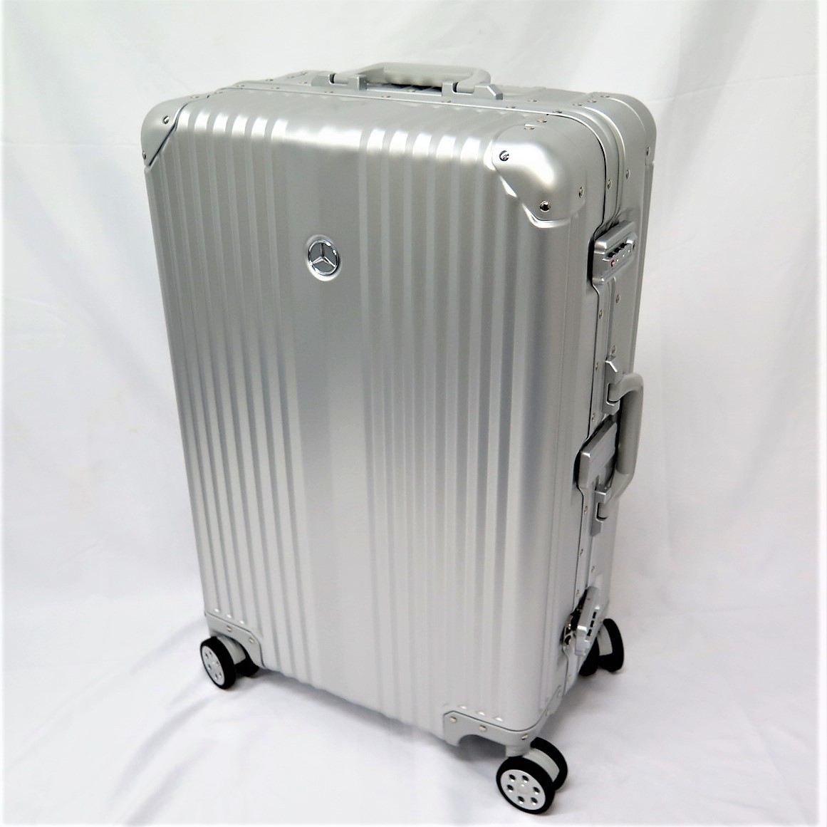 ヤフオク! -「メルセデスベンツ 非売品 スーツケース」(スーツケース ヤフオク! -「メルセデスベンツ 非売品 スーツケース」(スーツケース
