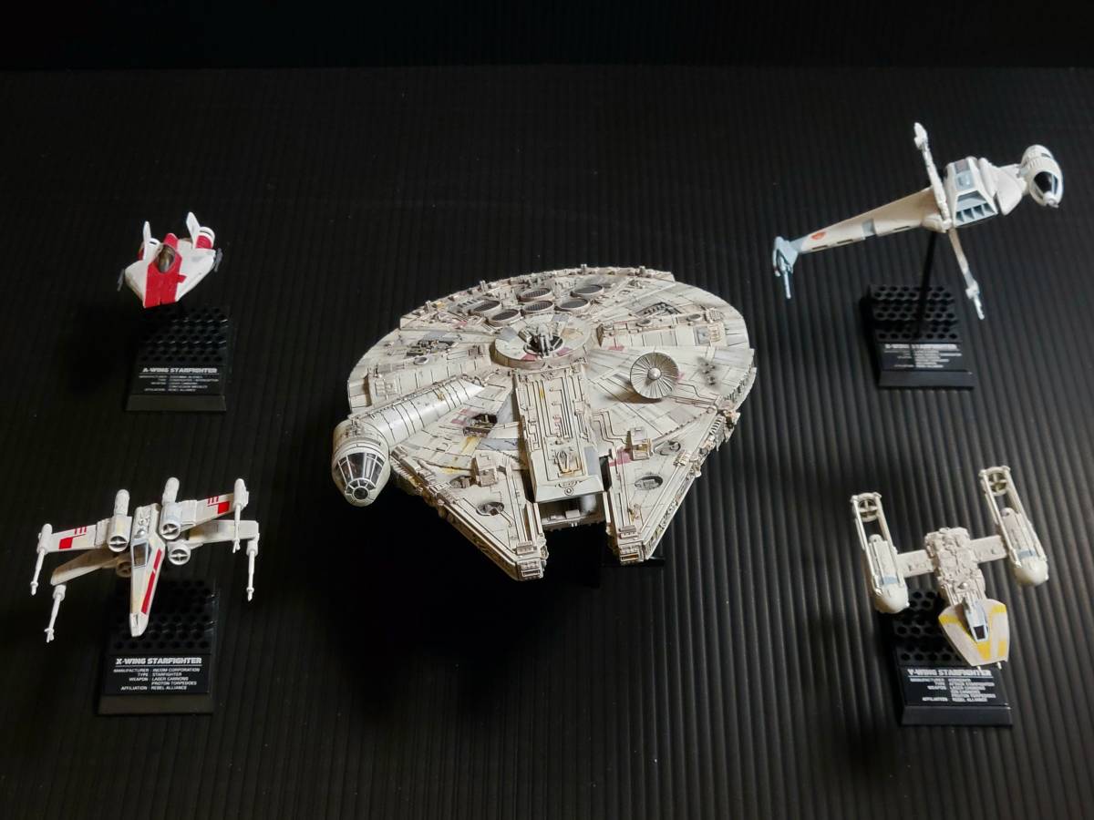 Fine Molds Star Wars 1/144 Millennium Falcon painted finished product + Eftoys Vehicle Collection 4-piece set, Plastic Models, character, Star Wars