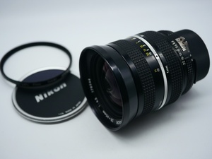 Nikon Ai Zoom-NIKKOR 28-45mm f4.5