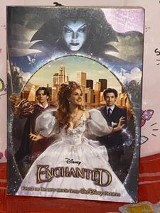 ☆ディズニー 洋書 Enchanted: The Junior Novelization