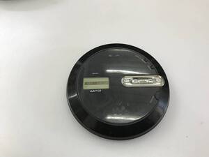 ソニー D-NE330 ウォークマン CD MP3 Atracプレーヤー　中古品B-2957