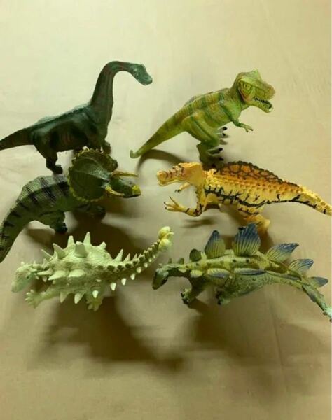 玩具　おもちゃ　恐竜プラモデル　模型　6点セット