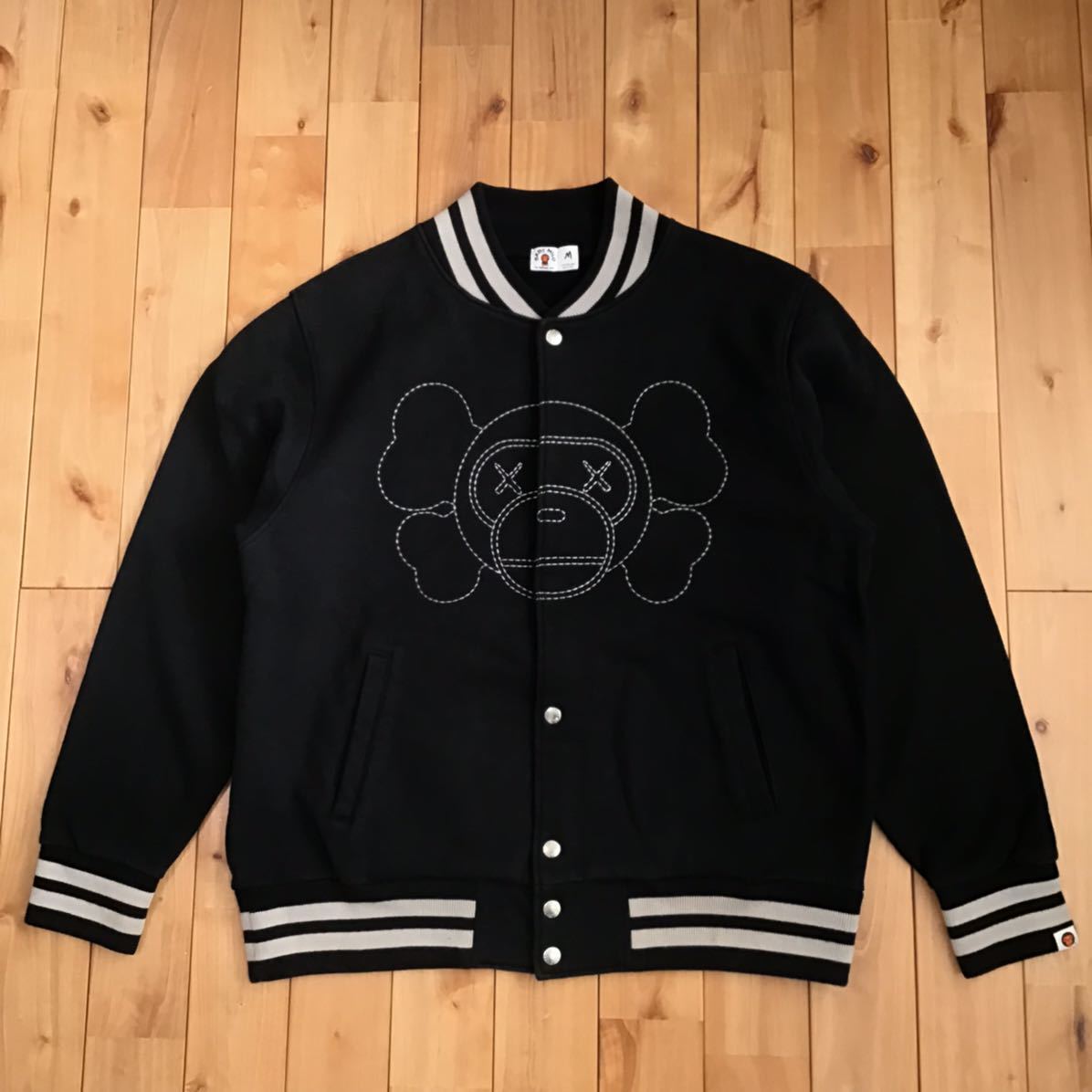 2023年最新】ヤフオク! -「ape kaws スタジャン」の中古品・新品・古着一覧