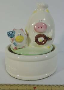 *S08#SANKYO three . music box pig. cook san parent ./ Country *meruhen ceramics made # bending : love. music box search / water forest . earth * inside wistaria Rene 