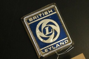 104508 Vintage [BRITISH LEYLAND желтохвост салфетка * Ray Land ] metal значок Британия bachi античный Vintage 