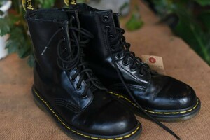 102862 ヴィンテージ　ブーツ　「ドクターマーチン」　Dr. Martens　　8ホール　アンティーク　ビンテージ　ブーツ　パンク　