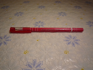 スリムカラーボールペン　油性インク　ボール径0.7mm　レッド