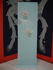 Art hand Auction [Special price! Luxury hand-painted Yuzen kimono with rope hanging, pure silk komarugo Tango crepe, flower basket, shallow flower basket (light blue), single kimono, cloth, new], fashion, women's kimono, kimono, hanging